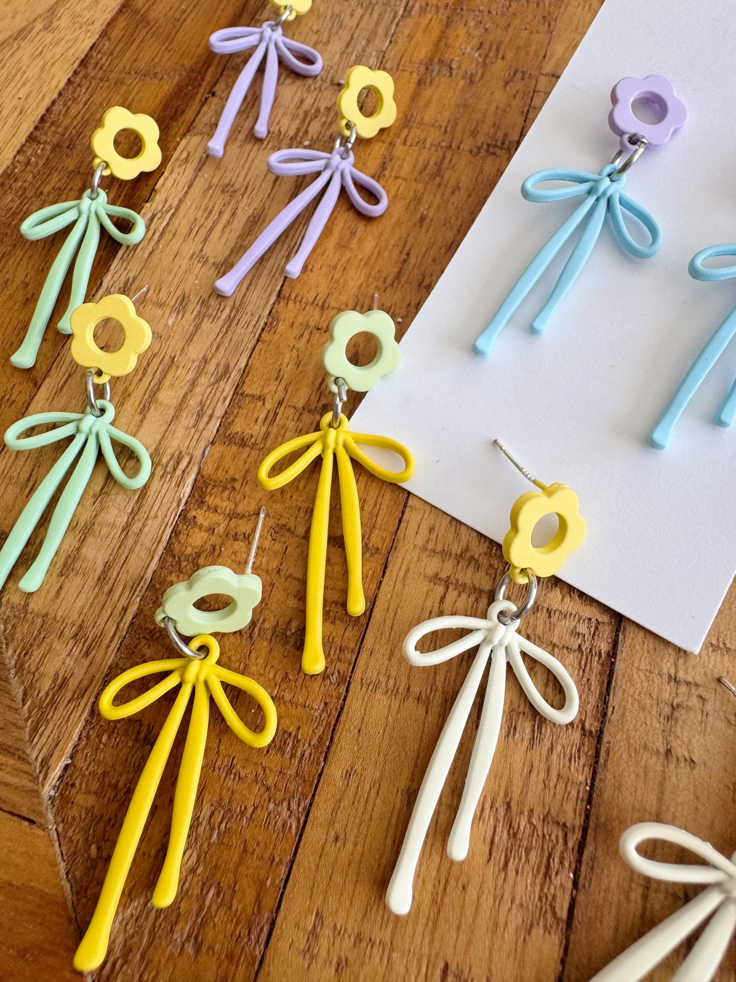 Si le printemps revenait - Boucles d’oreilles 🌷fleurs printemps Jaune & lilas