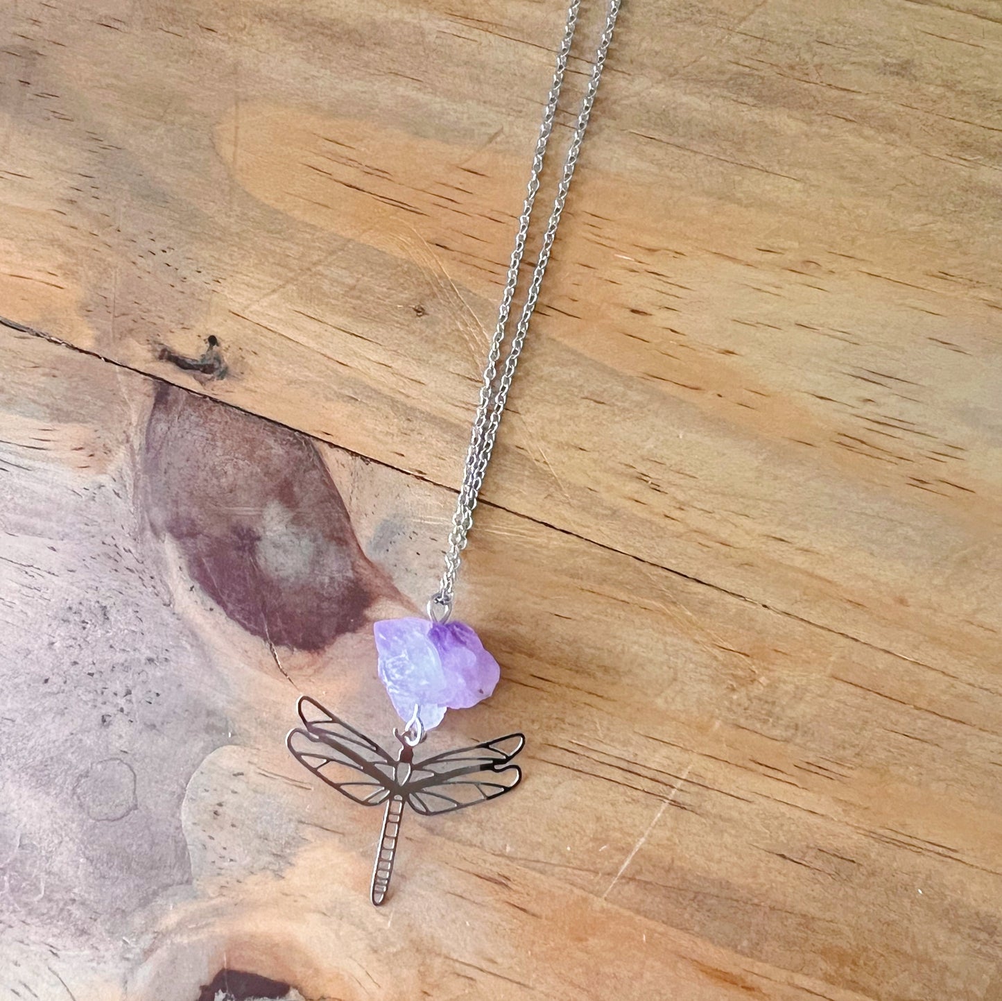 Nouvelle Lumiere - Collier améthyste + libellule