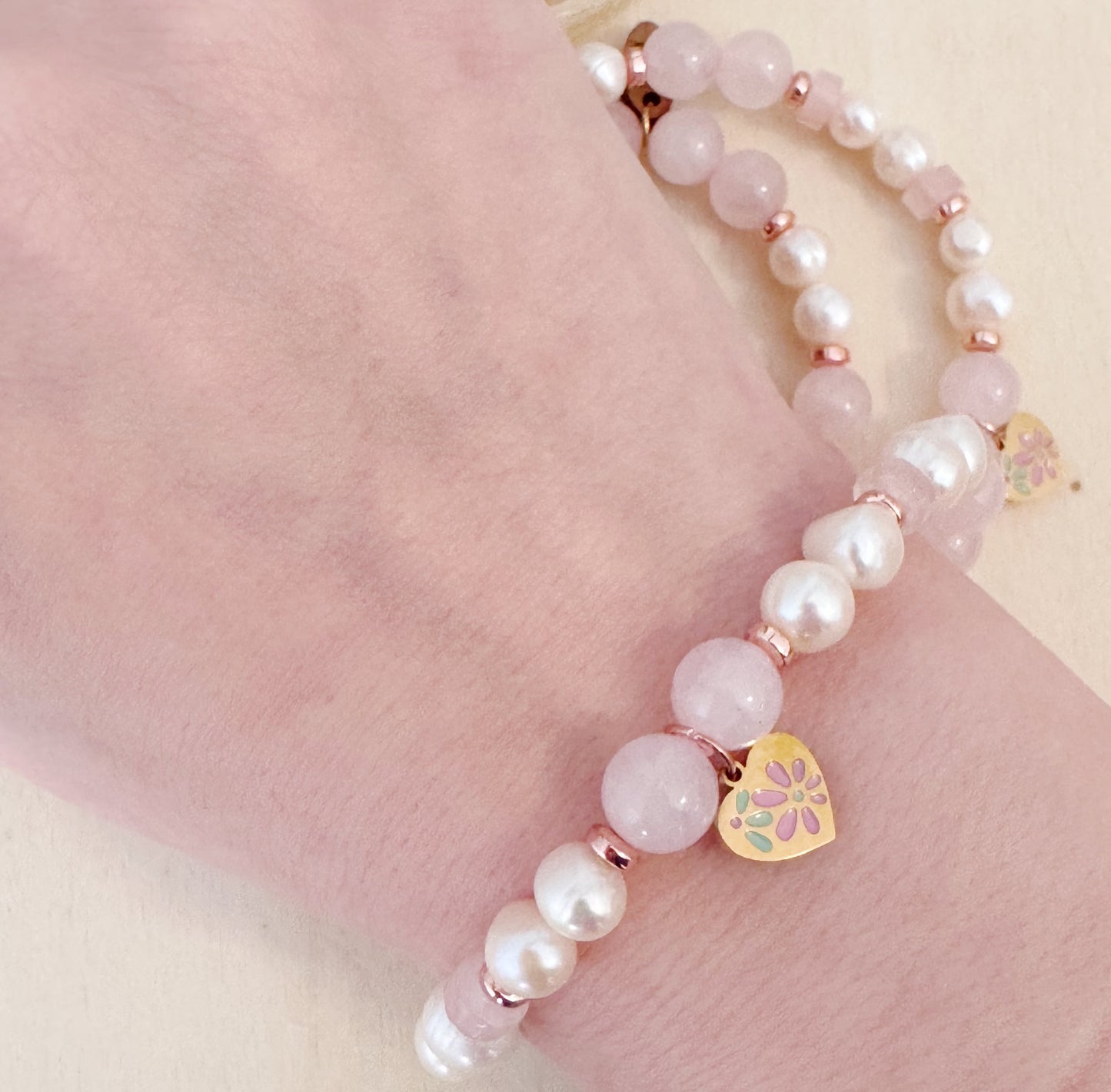 Bracelet quartz rose et perles d’eau douce