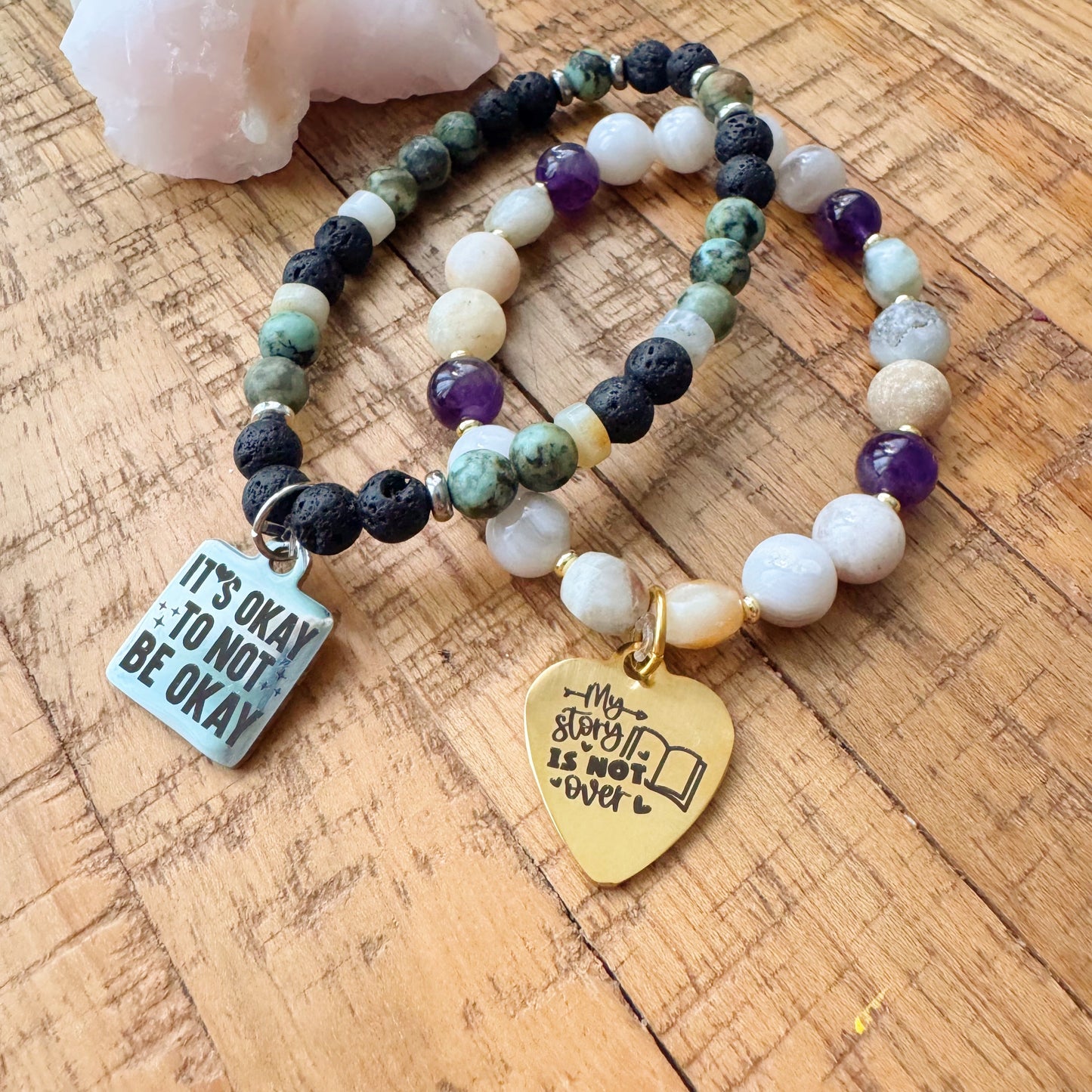 It’s okay to not be okay - Bracelet turquoise africaine , pierres volcaniques et amazonite