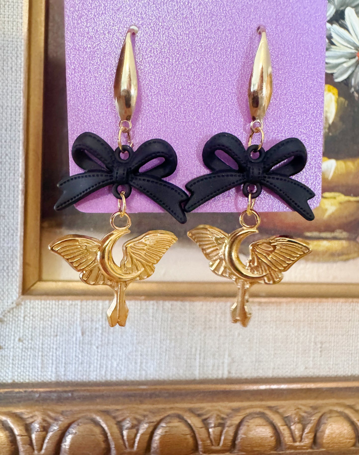 Auren - Boucles d’oreilles dorés, boucles noires